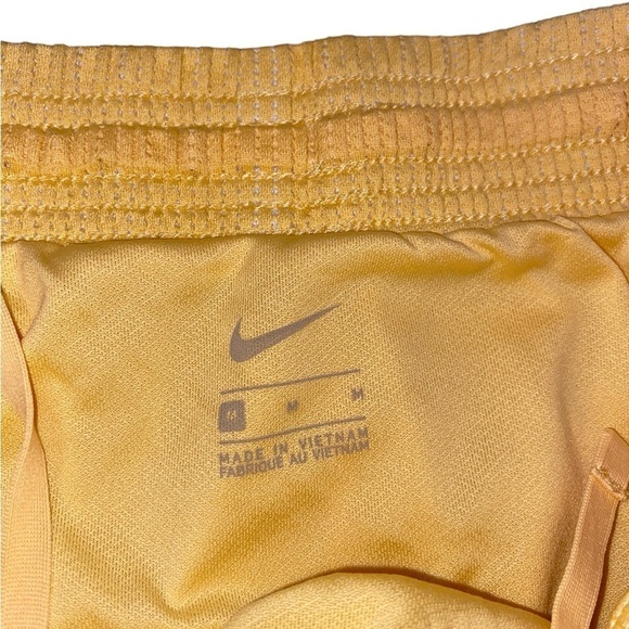 Nike Swoosh Butter Yellow Lined Runner shorts moisture wicking sporty athleisure - Picture 4 of 16